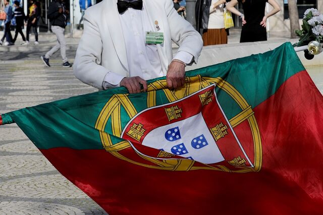 Recensear o poder em Portugal