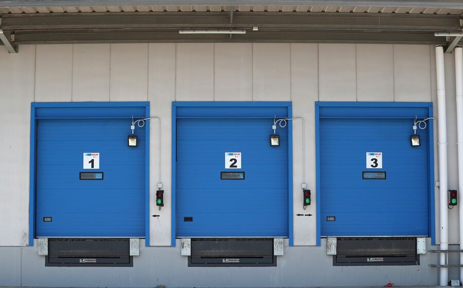 ativos comerciais industriais, garagens