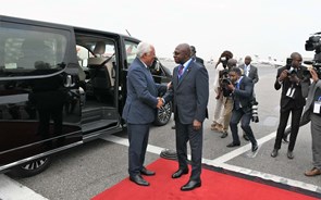 Costa já aterrou em Luanda para reforçar cooperação com Angola. Veja as imagens