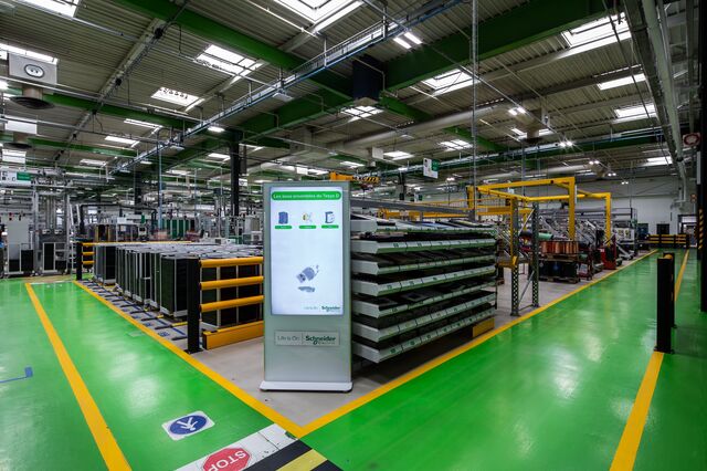 Schneider Electric já cresce 16% em 2023 à boleia da crise