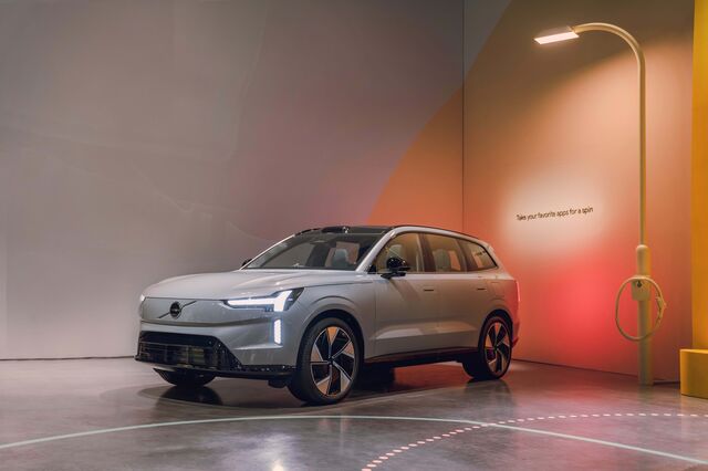 SUV elétrico Volvo EX90 com versão Single Motor