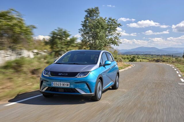 BYD Dolphin: Elétrico chinês a partir de 29.900 euros