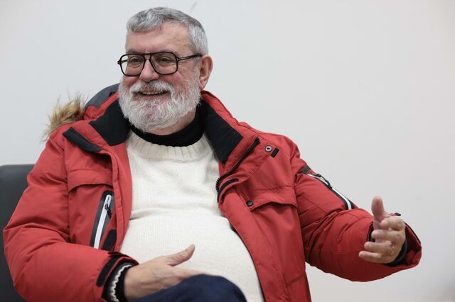 Paragrafino Pescada mostra-se aborrecido por ser um achista desvalorizado 