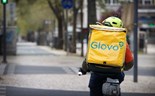 Glovo anuncia em Espanha que vai passar a contratar os estafetas. Decisão 'não vai afetar Portugal'