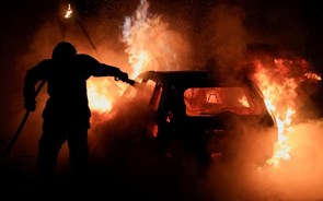 França a ferro e fogo. Mais 718 detidos após noite violenta