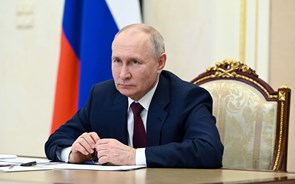 Putin assina lei que introduz gradualmente rublo digital