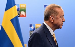 Turquia em novo volte-face aceita entrada da Suécia na NATO