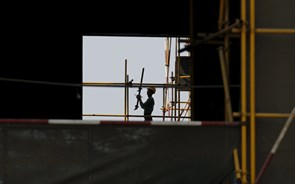 Mão-de-obra leva a aumento de 2,5% dos custos de construção em agosto