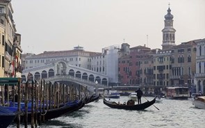  Unesco: Veneza deve integrar lista de património ameaçado devido ao 'overtourism' e clima