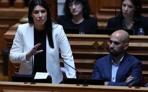 Programa 'Mais Habitação' já 'fracassou', antecipa Mariana Mortágua. Costa pede 'prudência'