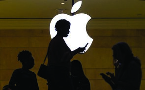 apple