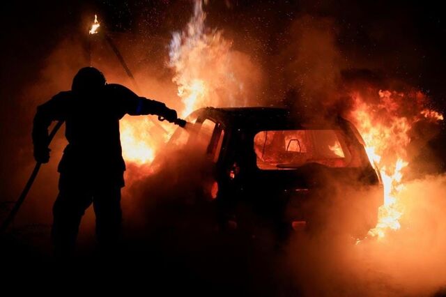 França a ferro e fogo. Mais 718 detidos após noite violenta