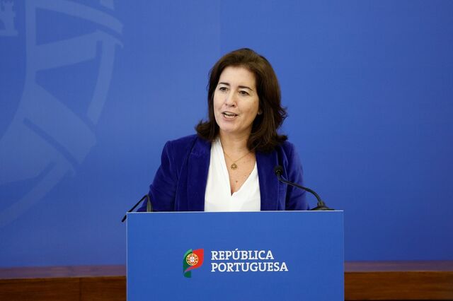 Ana Mendes Godinho insiste que Governo está a 'trabalhar com todos'