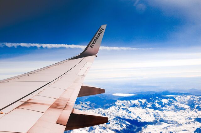Lucros da Ryanair mais do que triplicam no 1.º trimestre do ano fiscal