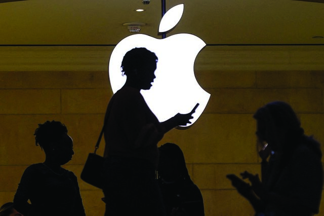Apple vai cortar mais 100 postos de trabalho 