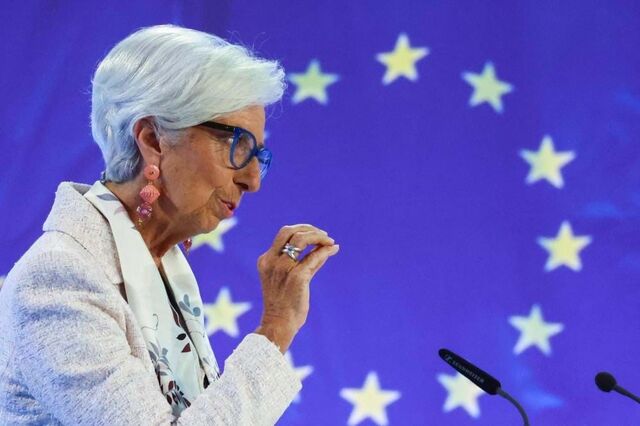 Lagarde vai encontrar uma Atenas fora do “lixo” 