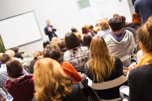 Ensino superior procura responder às necessidades