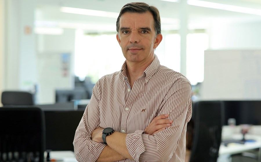 Francisco Almada Lobo é o CEO da Critical Manufacturing, uma fabricante de software com sede no Tecmaia e que emprega atualmente 575 pessoas.