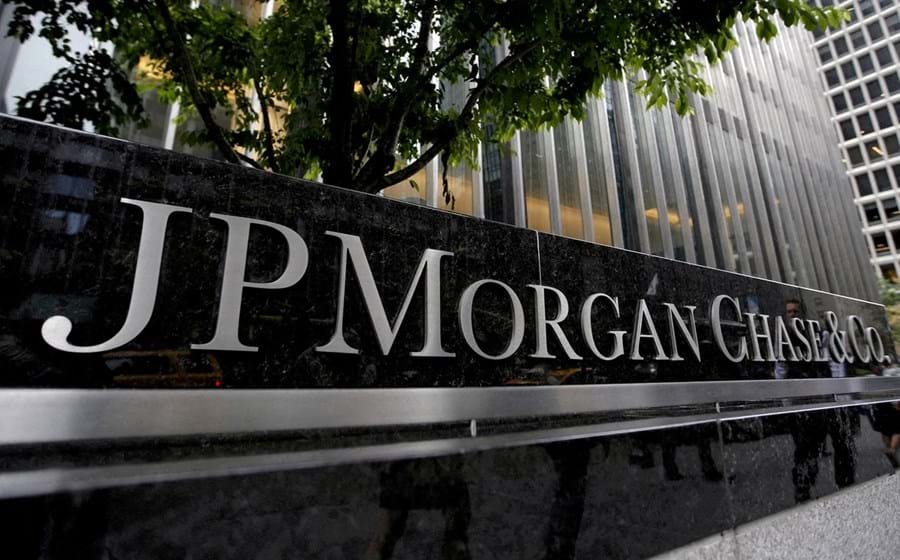 O JPMorgan lucrou 14,5 mil milhões de dólares no segundo trimestre, o que representa um avanço de 60% em relação ao período homólogo.