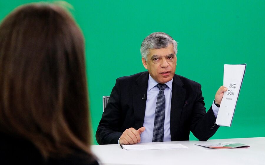 Presidente da CIP: “Se sairmos do sufoco fiscal podemos ir além nos salários” Clip 2 salario.mp4