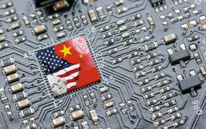 EUA planeiam novas restrições sobre tecnologia de chips na China 