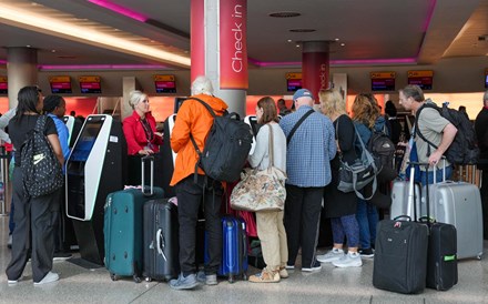 'Falha técnica' afeta voos do Reino Unido. Há atrasos de várias horas e possíveis cancelamentos