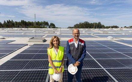 CTT e EDP estreiam central solar que vai partilhar energia com 850 famílias e empresas
