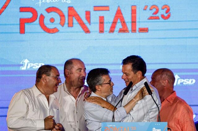 Moedas sai da JMJ com imagem reforçada e segue à frente de Montenegro para liderar PSD