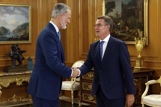 Rei de Espanha propõe investidura de Feijóo
