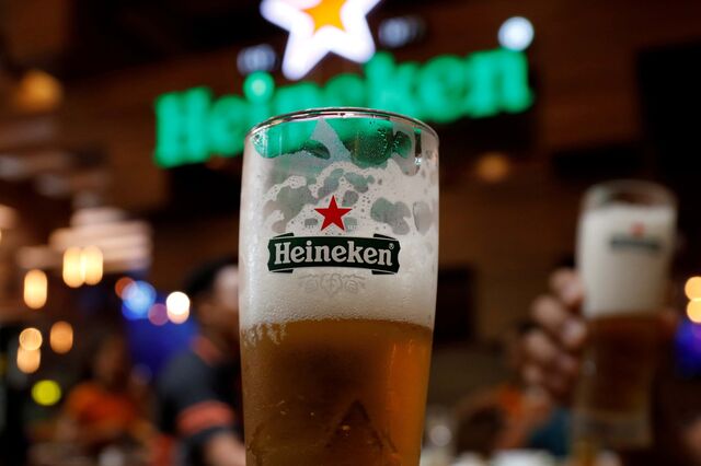 Cervejeira Heineken oficializa saída da Rússia