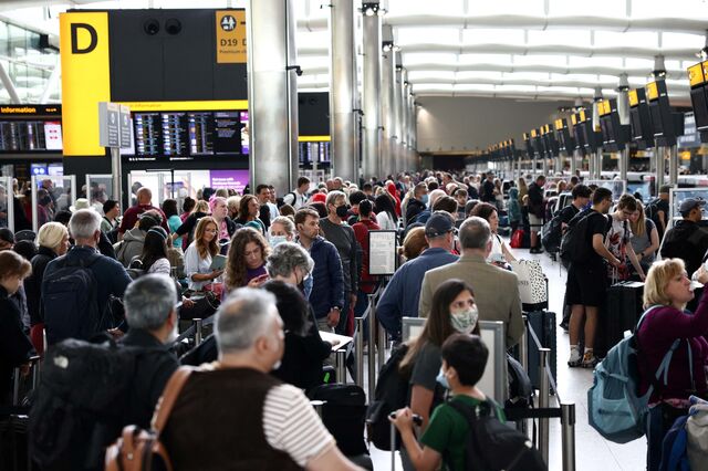 'Falha técnica' no controlo de tráfego aéreo do Reino Unido já foi resolvida
