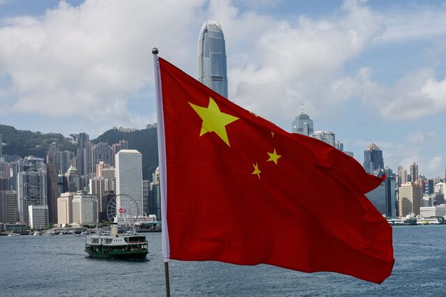 China vai crescer 5,4% este ano mas abranda em 2024 devido a crise no imobiliário