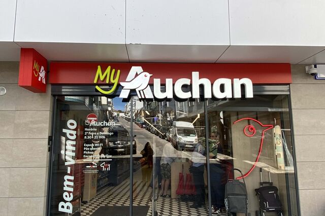 Auchan investe mais de 600 mil euros em loja de proximidade em Almada