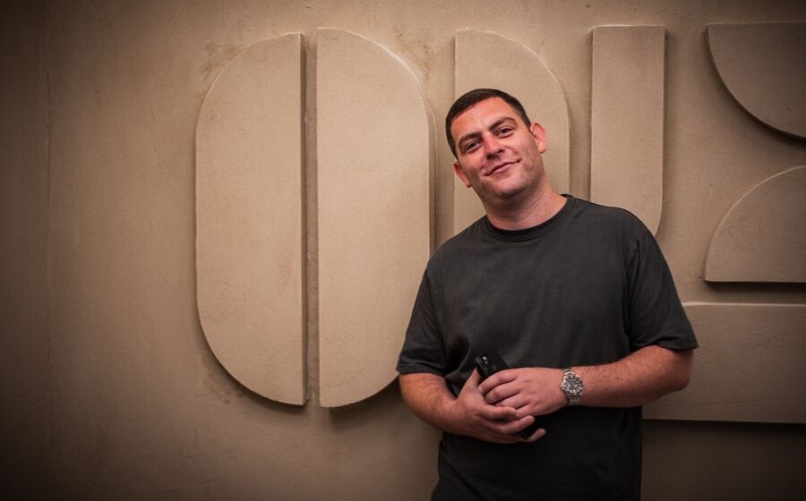 Fundador e CEO da plataforma VLancer, Gur Goth