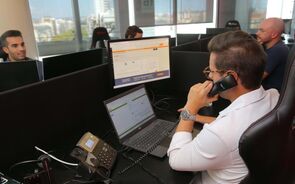 Trading, bolsas, corretagem, corretora, negociação, ações, traders, operadores
