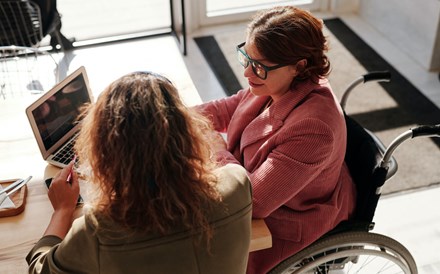 Integração de pessoas com deficiência carece de normalização 