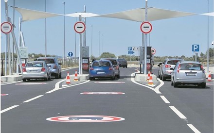 Autoestradas rendem mais de 3 milhões de euros por dia