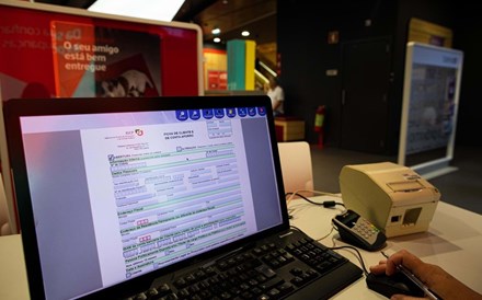 Famílias tiram 184 milhões dos certificados em dezembro