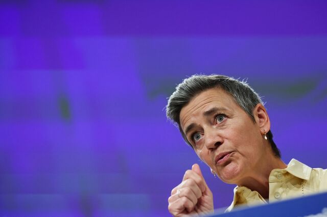 Vestager avisa Apple e Meta sobre custos elevados na utilização de serviços