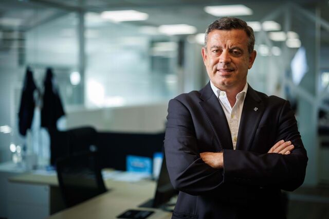 “Simplesmente sentámo-nos e fechámos o acordo”