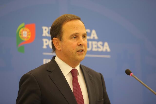 Ministro das Finanças destaca 'melhor avaliação' da dívida portuguesa em 12 anos