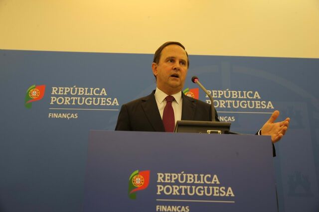 Governo adverte contra 'gastar o que se tem e não se tem como se não houvesse amanhã'