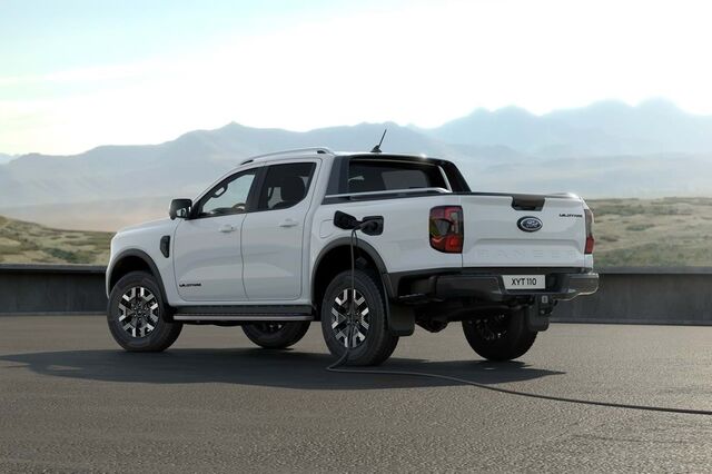 Ford lança uma Ranger híbrida recarregável