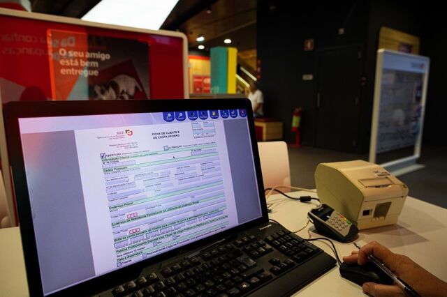 Famílias tiram 184 milhões dos certificados em dezembro