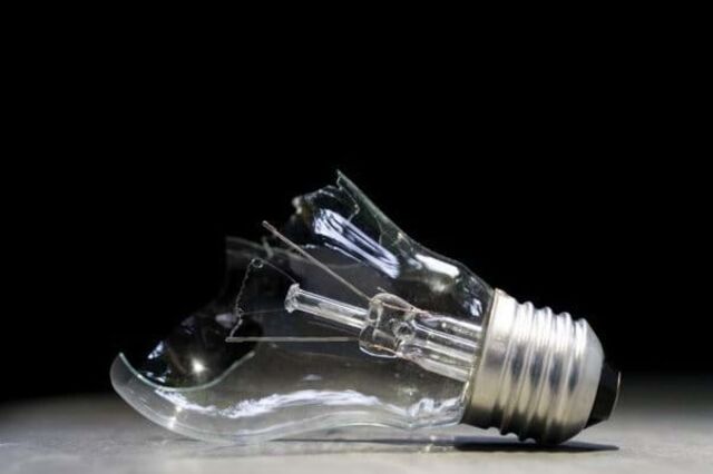 Elétricas deixam bolsa de Lisboa às escuras