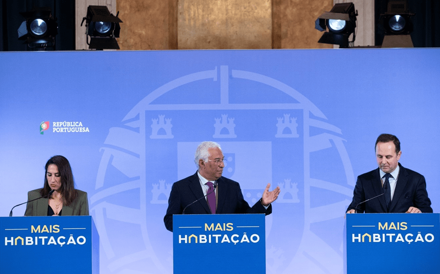 António Costa estará esta quinta-feira no Vaticano, onde se encontra com o Papa, mas o Conselho de Ministros vai iniciar o processo de venda.