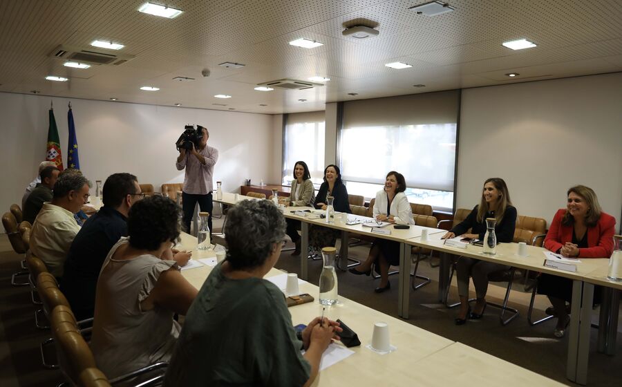 reuniao funcao publica