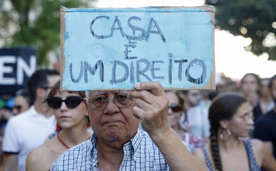 Manifestação pelo direito à habitação