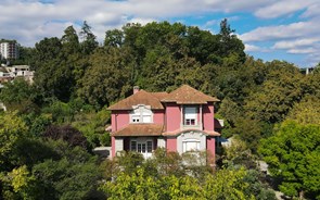 Guimarães: Centenária Casa da Espinhosa do arquiteto do Teatro São João colocada à venda