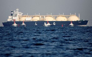 Gás natural em fuga do Mar Vermelho